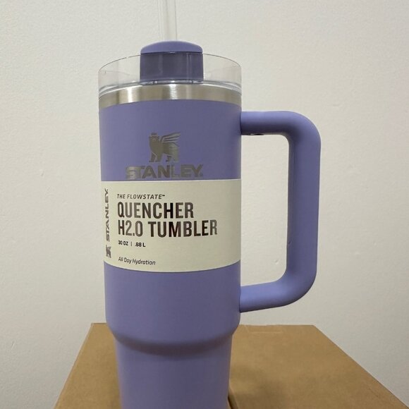 NEW Stanley Comforting Purple Quencher H2.0 30 oz Tumbler
